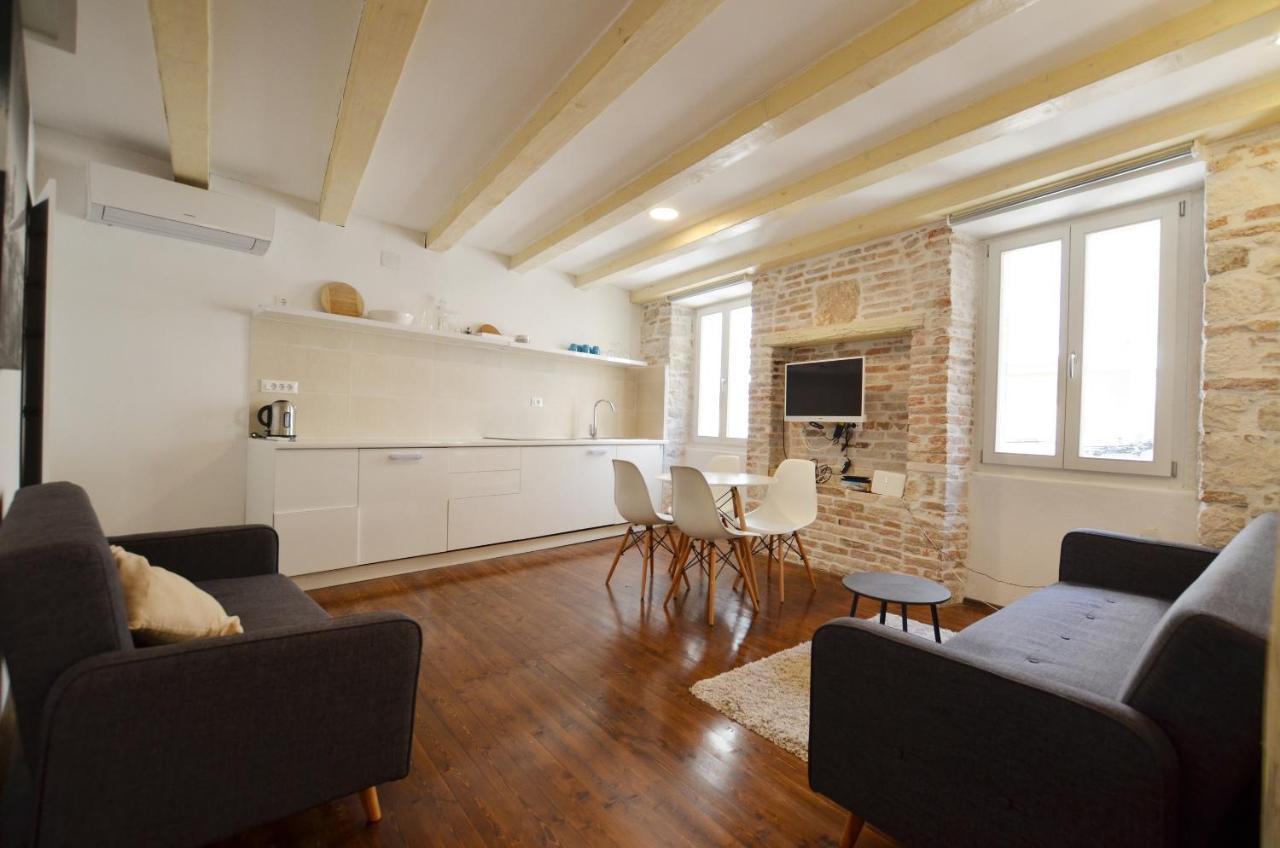 Apartment Grisia *
